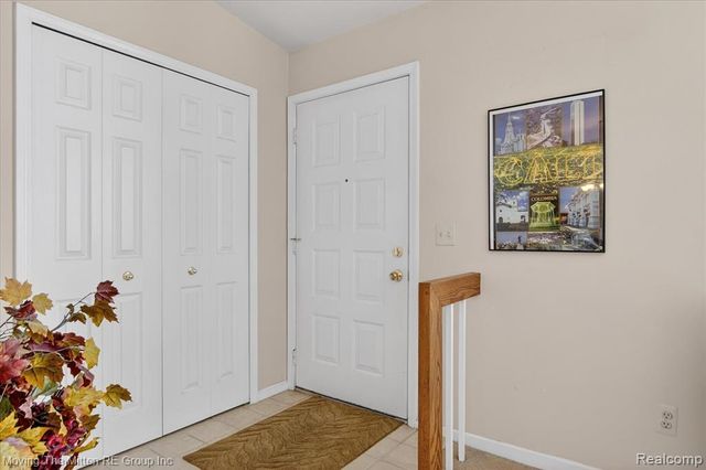 7127 Danbrooke Court, West Bloomfield, MI 48322