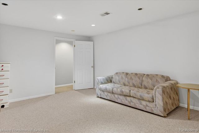 7127 Danbrooke Court, West Bloomfield, MI 48322