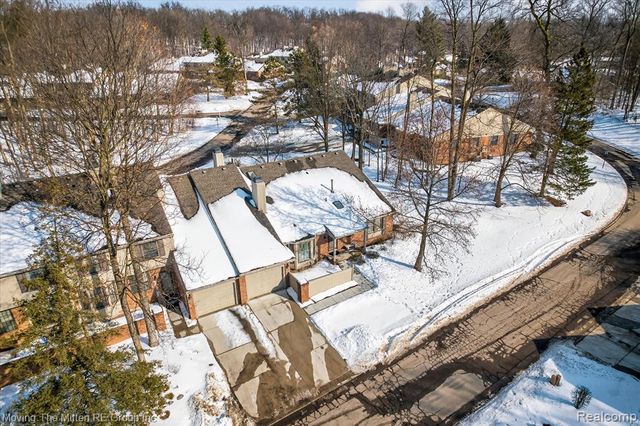 7127 Danbrooke Court, West Bloomfield, MI 48322