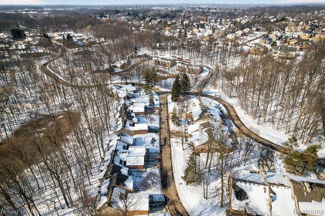 7127 Danbrooke Court, West Bloomfield, MI 48322