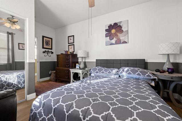 5713 Canoe Dr, Corona, CA 92880