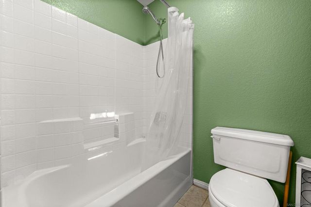 5713 Canoe Dr, Corona, CA 92880