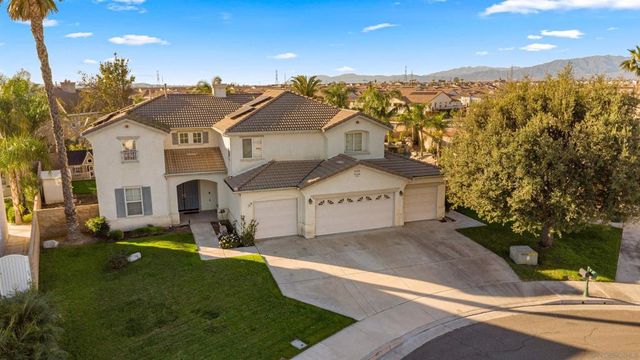 5713 Canoe Dr, Corona, CA 92880
