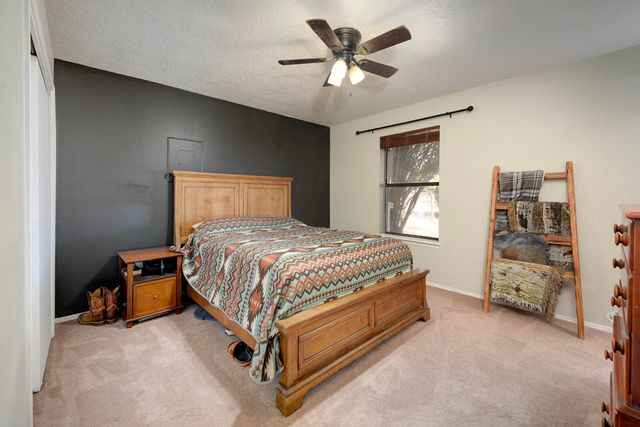 8 Sierra Vista Court, Peralta, NM 87042