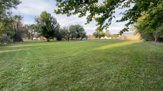 8 Sierra Vista Court, Peralta, NM 87042