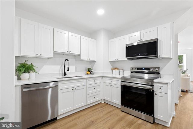 822 E NORTH AVE, Baltimore, MD 21202