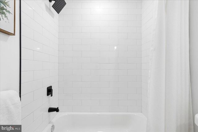 822 E NORTH AVE, Baltimore, MD 21202