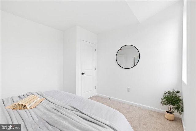 822 E NORTH AVE, Baltimore, MD 21202