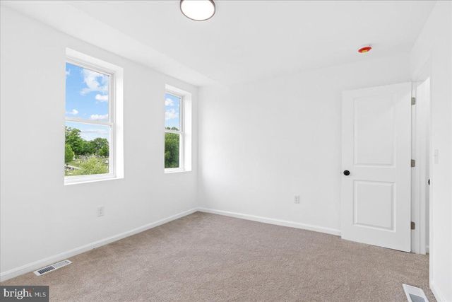 822 E NORTH AVE, Baltimore, MD 21202