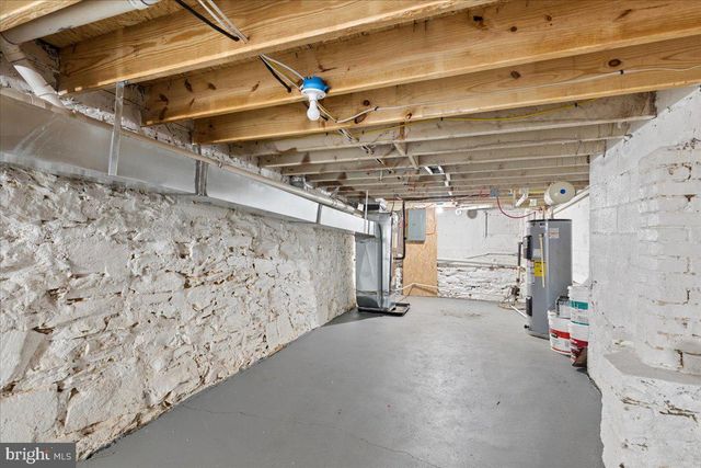 822 E NORTH AVE, Baltimore, MD 21202