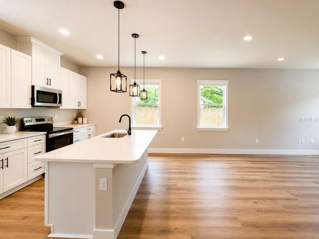 807 SANTA BARBARA DRIVE, Sanford, FL 32773