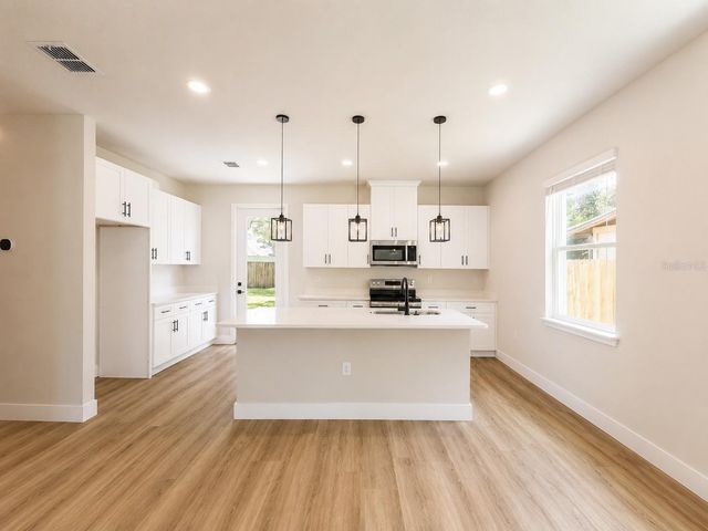 807 SANTA BARBARA DRIVE, Sanford, FL 32773