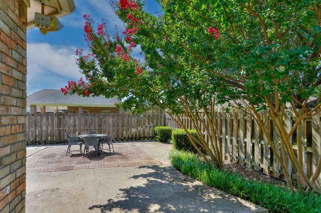 913 Mesquite Street, Gainesville, TX 76240