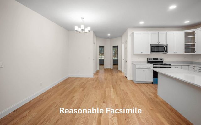 88 Lantern Drive, Sandown, NH 03873