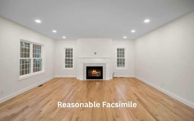 88 Lantern Drive, Sandown, NH 03873