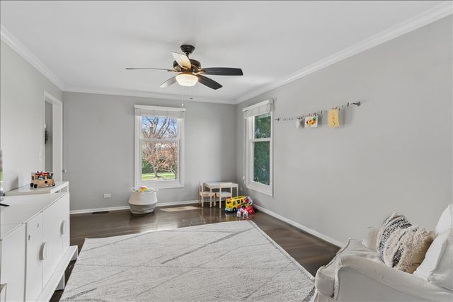 1221 Whirlaway Avenue, Naperville, IL 60540