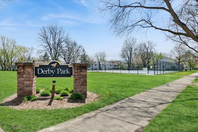 1221 Whirlaway Avenue, Naperville, IL 60540