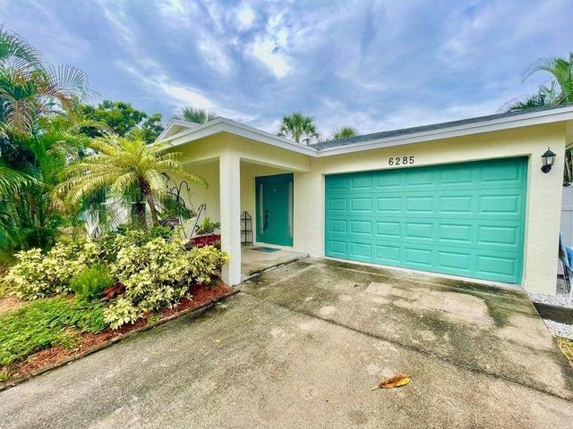 6285 Pompano Street, Jupiter, FL 33458