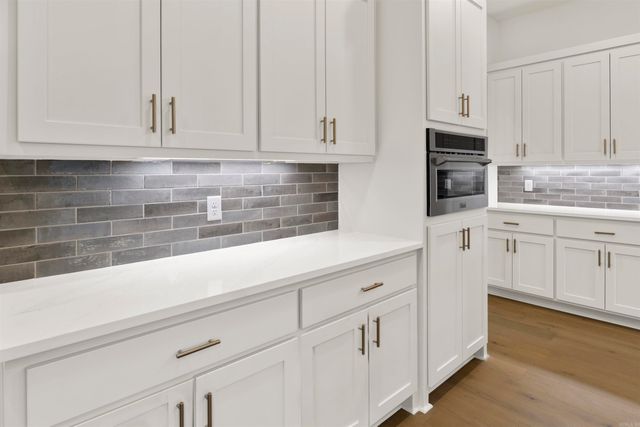 200 Middleton Place Drive, Benton, AR 72019