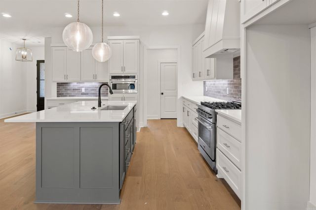 200 Middleton Place Drive, Benton, AR 72019