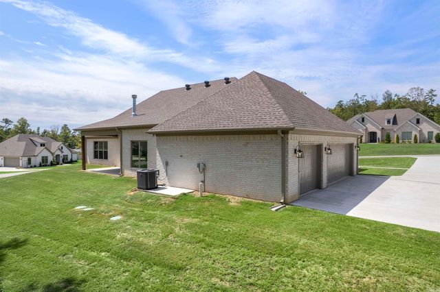 200 Middleton Place Drive, Benton, AR 72019