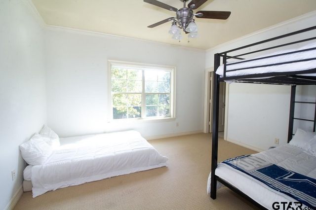 4045 Stonegate Blvd, Tyler, TX 75703