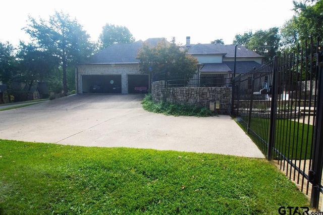 4045 Stonegate Blvd, Tyler, TX 75703