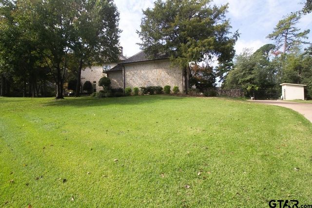 4045 Stonegate Blvd, Tyler, TX 75703