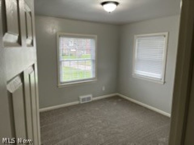 917 S Schenley Avenue, Youngstown, OH 44509