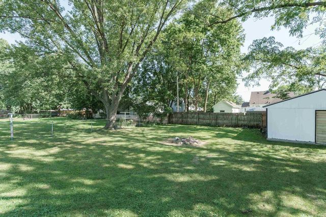 1239 Putnam Avenue, Janesville, WI 53546