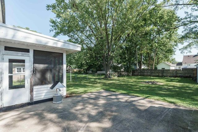 1239 Putnam Avenue, Janesville, WI 53546