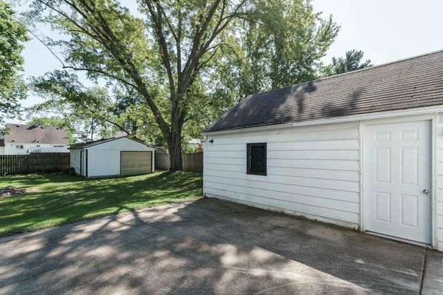 1239 Putnam Avenue, Janesville, WI 53546