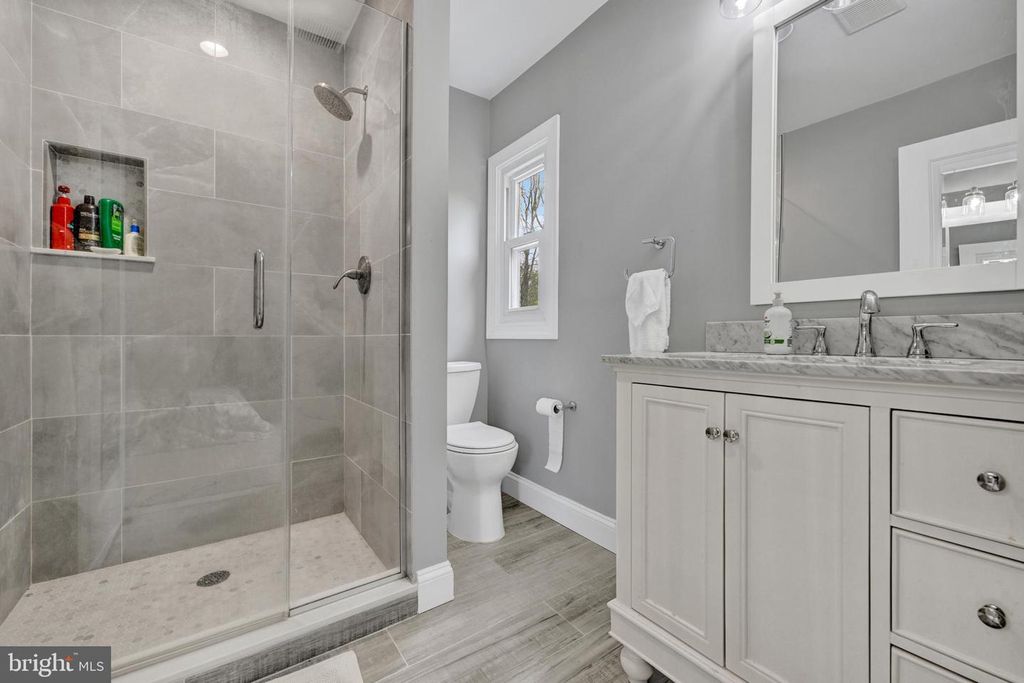 Image 30 of property listing at 9 CRESTLINE CT, Owings Mills, MD 21117