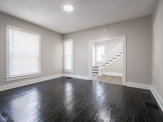 163 W King Street, Franklin, IN 46131