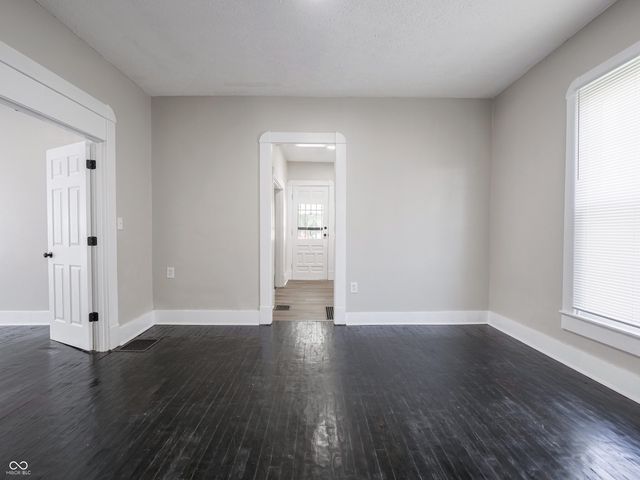 163 W King Street, Franklin, IN 46131