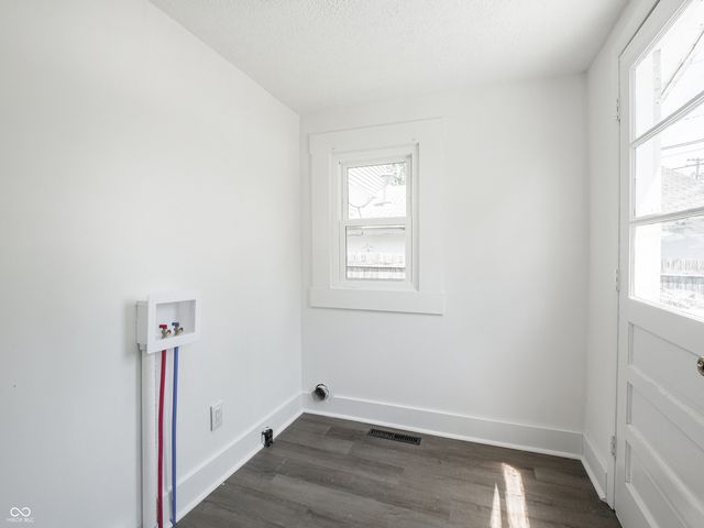 163 W King Street, Franklin, IN 46131