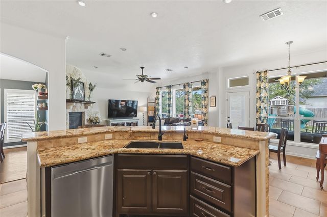 1605 Mariners Cove, College Station, TX 77845