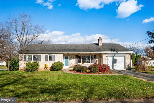 187 N HAZEL ST, Manheim, PA 17545