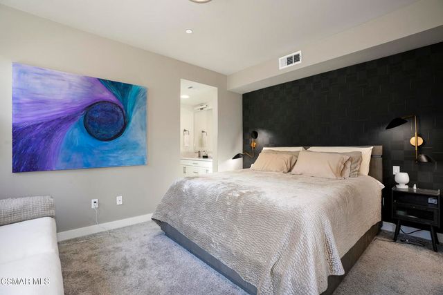 1290 E Thompson Boulevard 105, Ventura, CA 93001