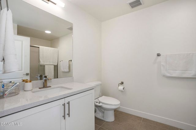 1290 E Thompson Boulevard 105, Ventura, CA 93001