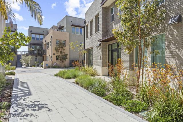 1290 E Thompson Boulevard 105, Ventura, CA 93001