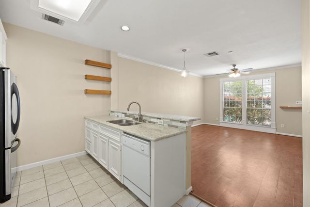 1708 Dennis Street, Houston, TX 77004