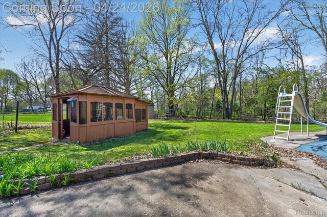 3165 Mac Avenue, Genesee Charter Township, MI 48506