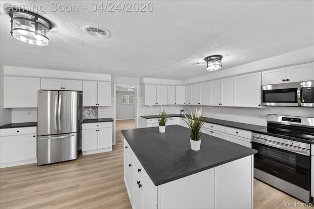 3165 Mac Avenue, Genesee Charter Township, MI 48506