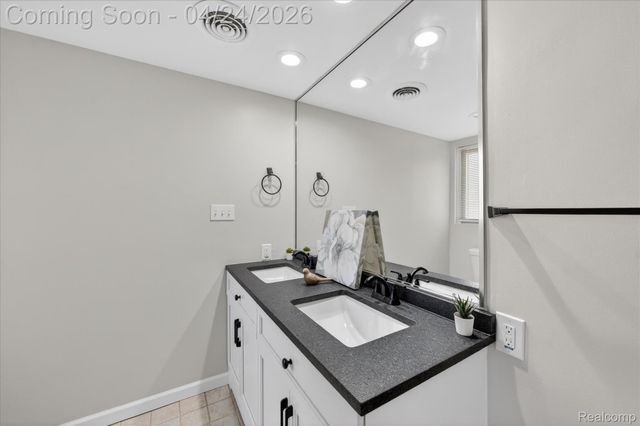 3165 Mac Avenue, Genesee Charter Township, MI 48506