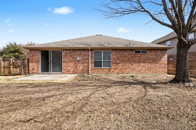 713 Dickerson Lane, Mansfield, TX 76063