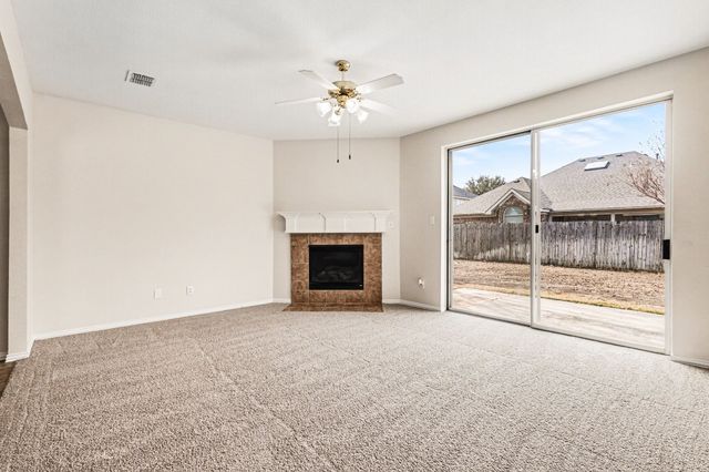 713 Dickerson Lane, Mansfield, TX 76063