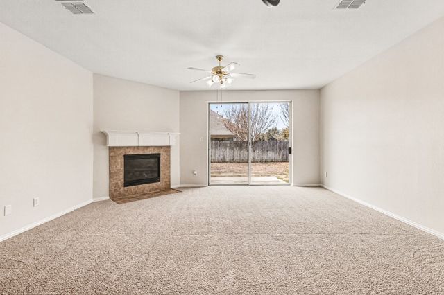 713 Dickerson Lane, Mansfield, TX 76063