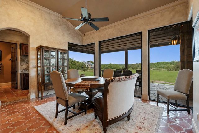 481 Chimney Cove Drive, Marble Falls, TX 78654