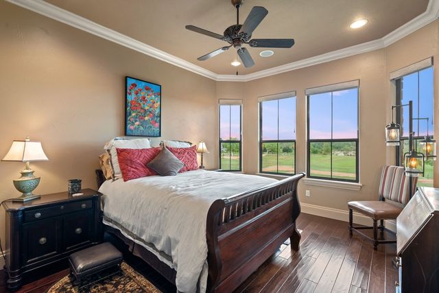 481 Chimney Cove Drive, Marble Falls, TX 78654